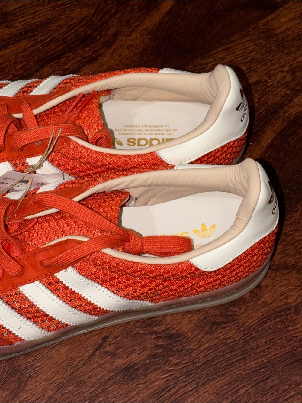 Adidas size 10.5 - Picture 5 of 13